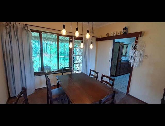 4 BEDROOM HOUSE FOR SALE IN YELLOWWOOD PARK